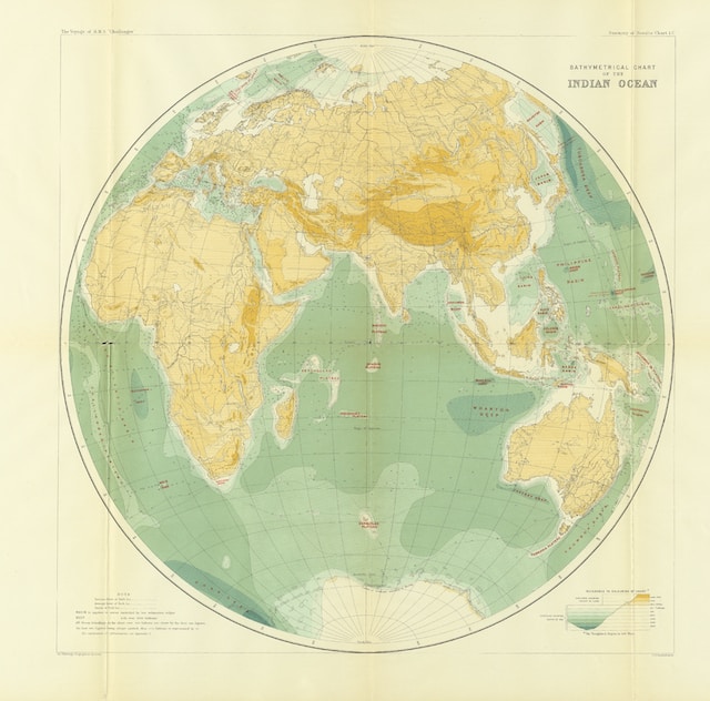 The world map shows the interconnection of latitude and longitude lines. 
